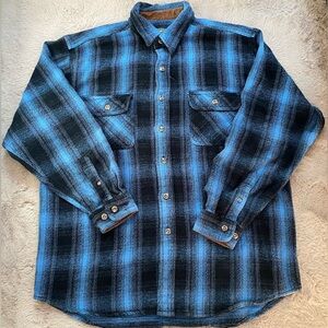Vintage Field & Stream Men’s Blue Plaid Flannel Shacket Shirt Size L Cubs Patch